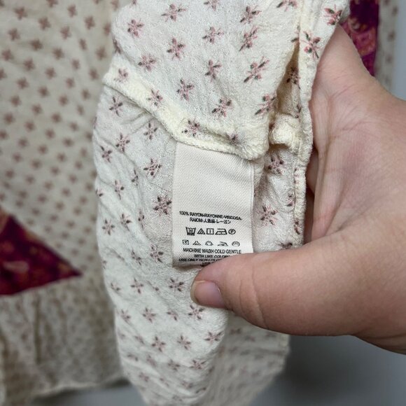 Free People Patchwork Boho Peplum Top M Cream & Purple 100% Rayon - Picture 5 of 8